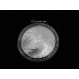 10 Euro GUYANE - caractéristiques   Diamètre: 29,00 mm Poids: 10,00 g Métal: Argent 925/1000 Faciale: 10 € Qualité: UNC Tirage: 