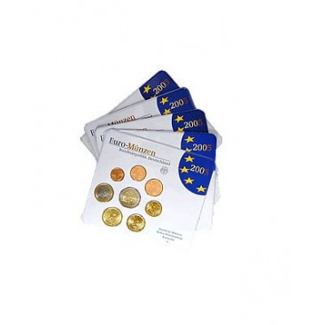 BU Allemagne 2005 -  Lot de 5 coffrets annuels comprenant les 8 pièces de 1 cent à 2 Euros au millésime 2005.Tirage: 85 000 